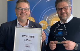 IDS Kempten Mitarbeiter erhalten 2. Platz Urkunde